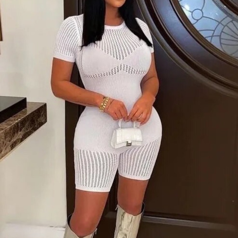 😱 New Hera Collection Crochet Knit Romper Body Hugger Size L